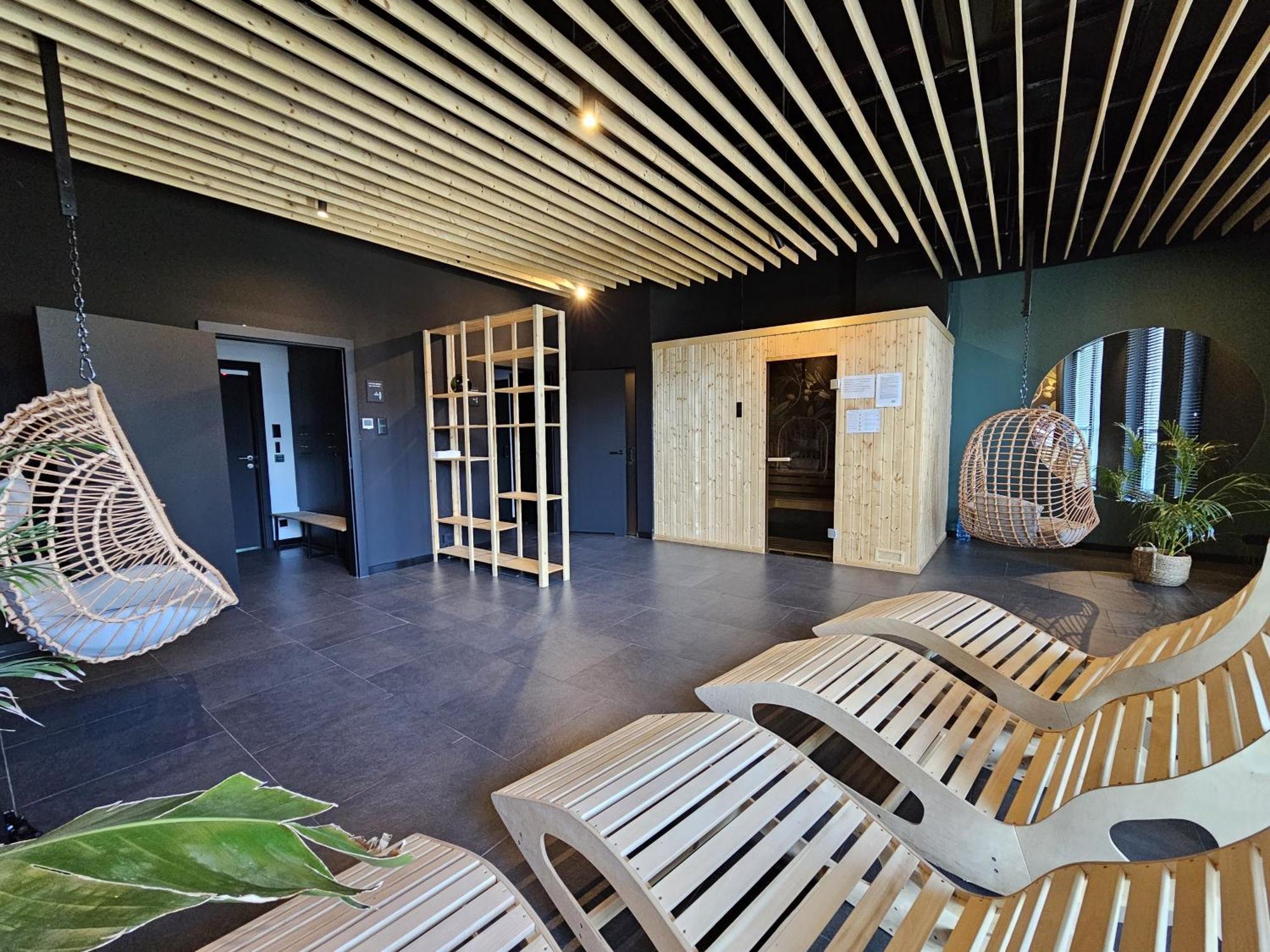 Urban Apartments Premium Sokolska 30A Towers No 58, 2 Free Garages, Gym & Sauna, Self Check-In คาโตวีตเซ ภายนอก รูปภาพ